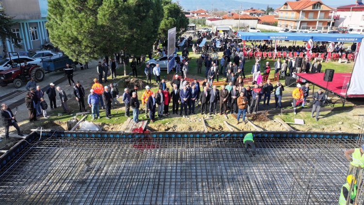 Salihli Belediyesi Tarafından Düzenlenen Törenle Kabazlı Mahallesi Cemevi İnşaatı Temeli Atıldı