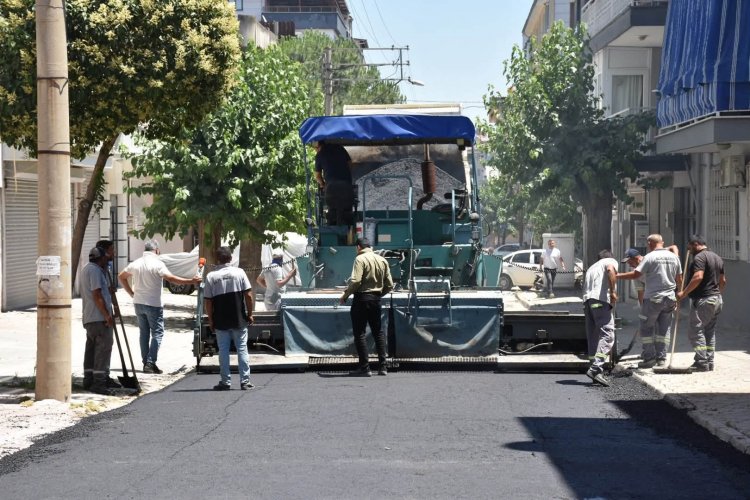 Salihli’de Asfalt Çalışmaları Aralıksız Devam Ediyor