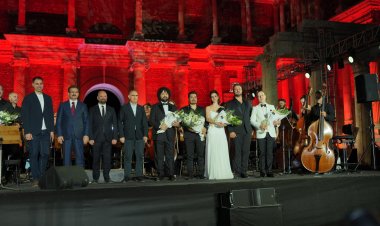 UNESCO Dünya Mirası Sardes'te Görkemli Final: Carmina Burana Tarihle Sanatı Buluşturdu