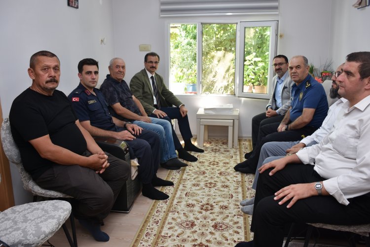 Kaymakam Ali Güldoğan, Şehit Jandarma Astsubay İsmail Yavuz’un Ailesini Ziyaret Etti