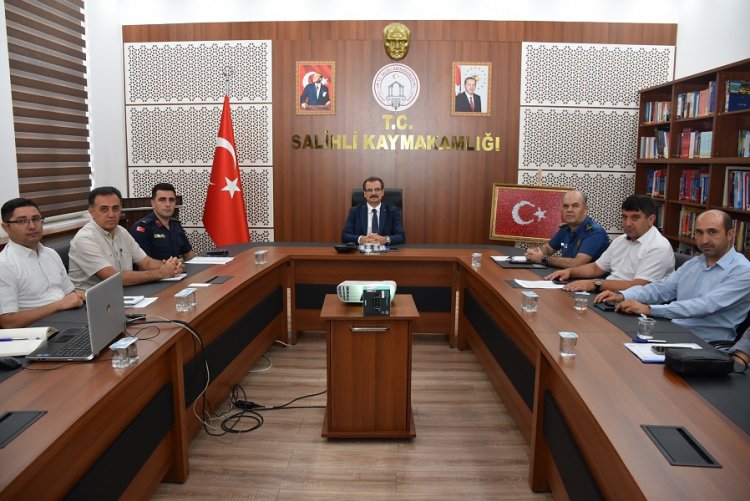 Salihli’de Sahipsiz Hayvanlara Yönelik Çalışmalar Masaya Yatırıldı