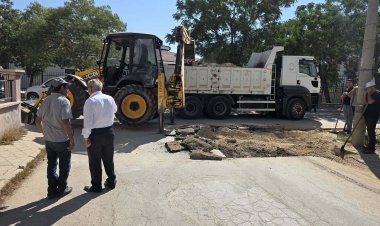 Başkan Mazlum Nurlu Cumhuriyet Mahallesi’ndeki Yol Çalışmalarını İnceledi