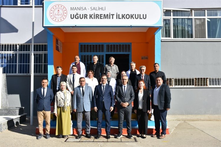 Kaymakam Ali Güldoğan, Uğur Kiremit İlkokulu ve Ortaokulunu Ziyaret Etti