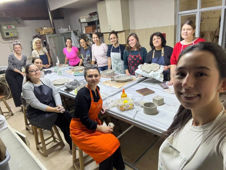 Salihli’de Kültür ve Sanat Kursları Devam Ediyor